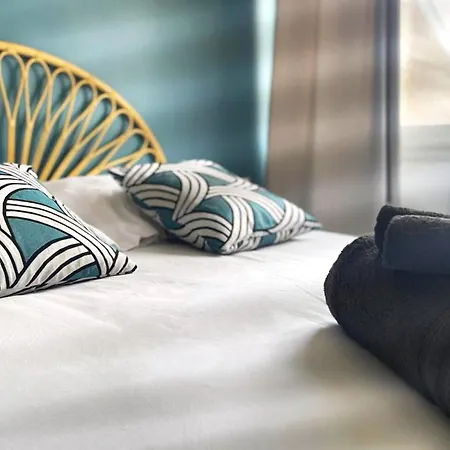 Temps Des Cerises - Terrasse - - Marina *