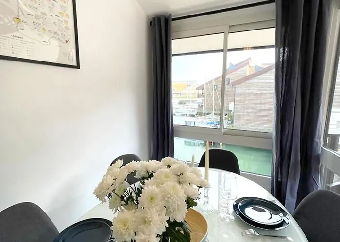 Temps Des Cerises - Terrasse - - Marina Apartment *